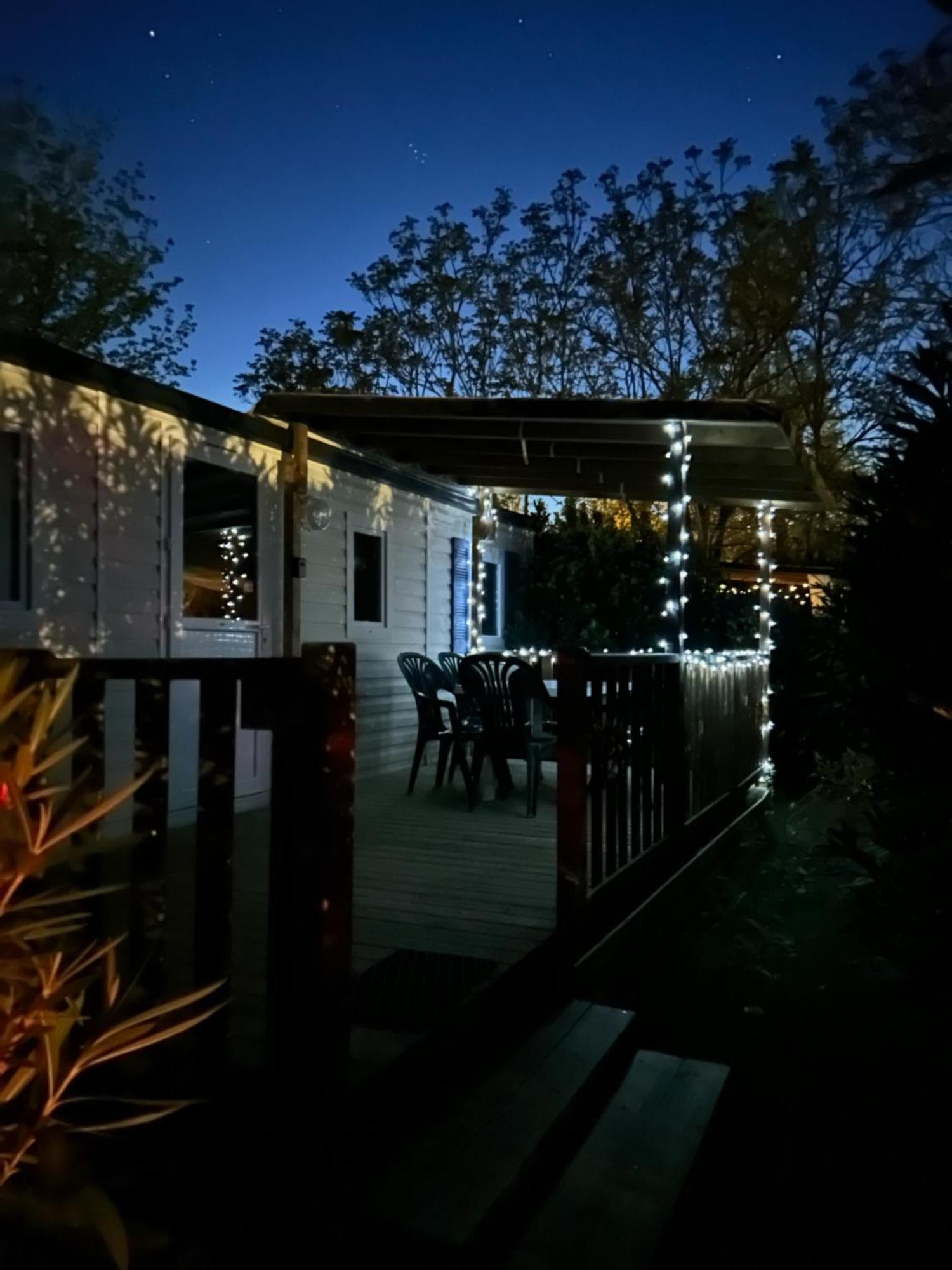 Mobil-Home Au Pied Du Luberon Ла-Рок-д'Антерон Екстер'єр фото